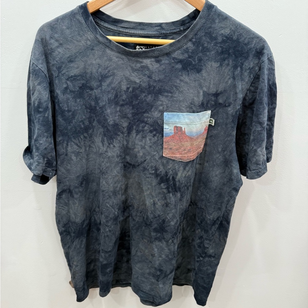 HippyTree Tee